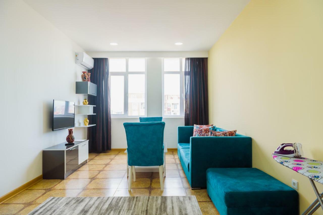 Panorama Baku - 22 Floorアパートホテル エクステリア 写真